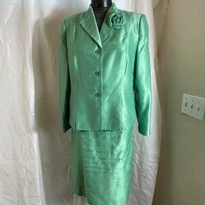 LE SUIT Essentials Skirt Suit Green 3 Button Blazer (16P) & Skirt (14P)